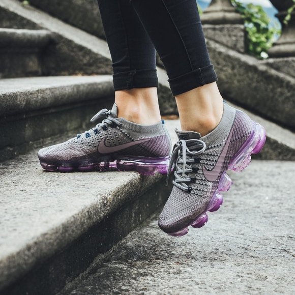 vapormax berry